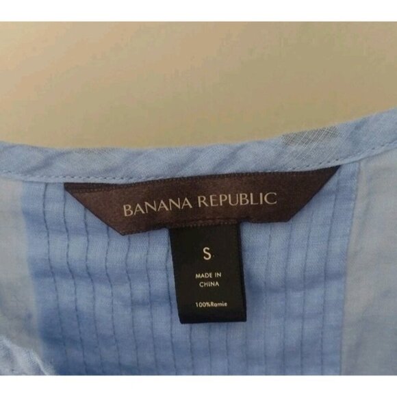 Banana Republic Ramie Pintuck Dress - Picture 6 of 10